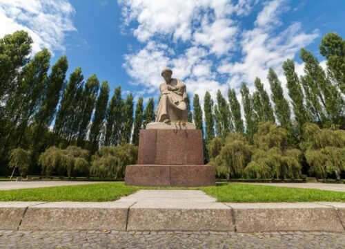 Discover Berlin A City of History, Culture, and Diversity 1