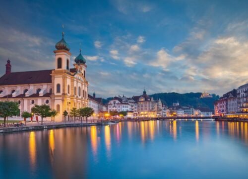 Discover Switzerland in 2 Days 19