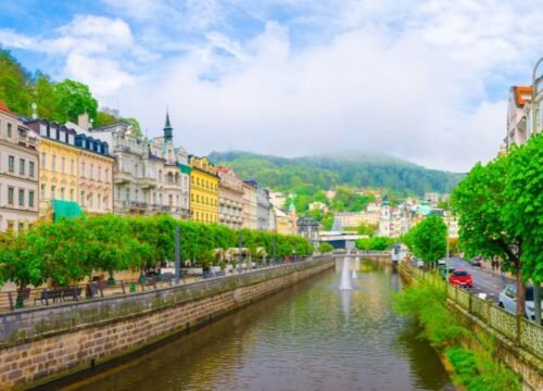 Discover the Magic: A Two-Hour Tour of Karlovy Vary